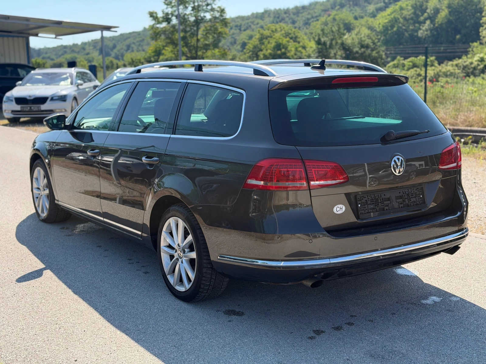 VW Passat 2.0TDI 4x4 Швейцария Highline, снимка 4 - Автомобили и джипове - 54665496