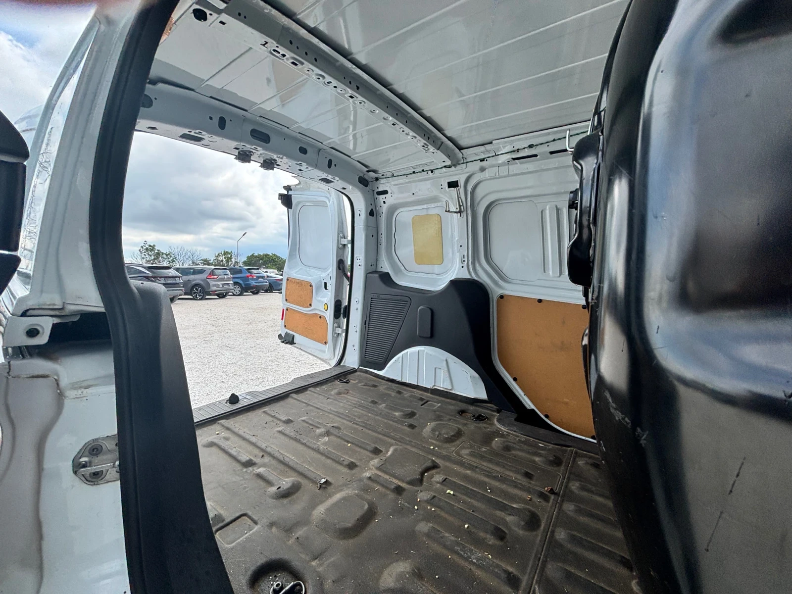 Ford Connect 1.6D/ПАРКТРОНИК, снимка 10 - Автомобили и джипове - 54747943