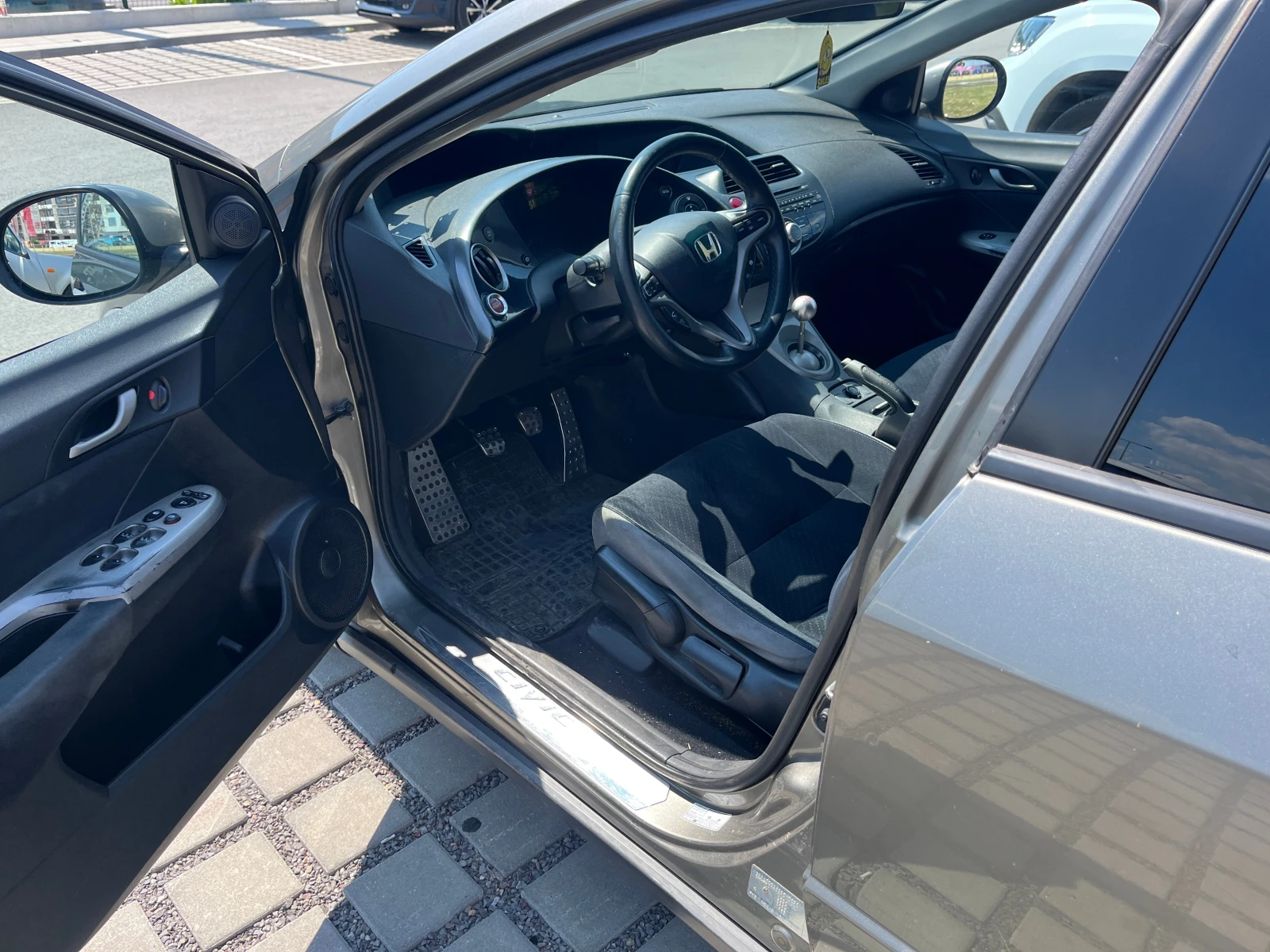 Honda Civic VIII, снимка 5 - Автомобили и джипове - 55164844
