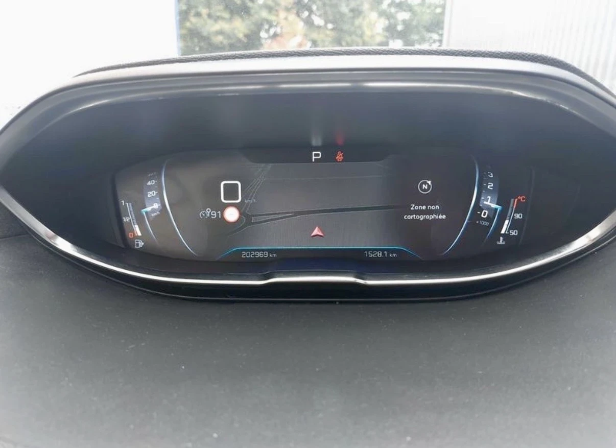 Peugeot 3008 1.5HDI EAT8 Allure, снимка 9 - Автомобили и джипове - 55383503