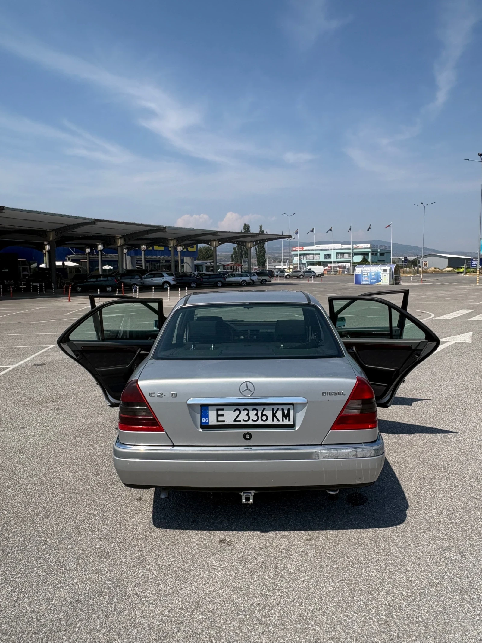 Mercedes-Benz C 220, снимка 7 - Автомобили и джипове - 55705166