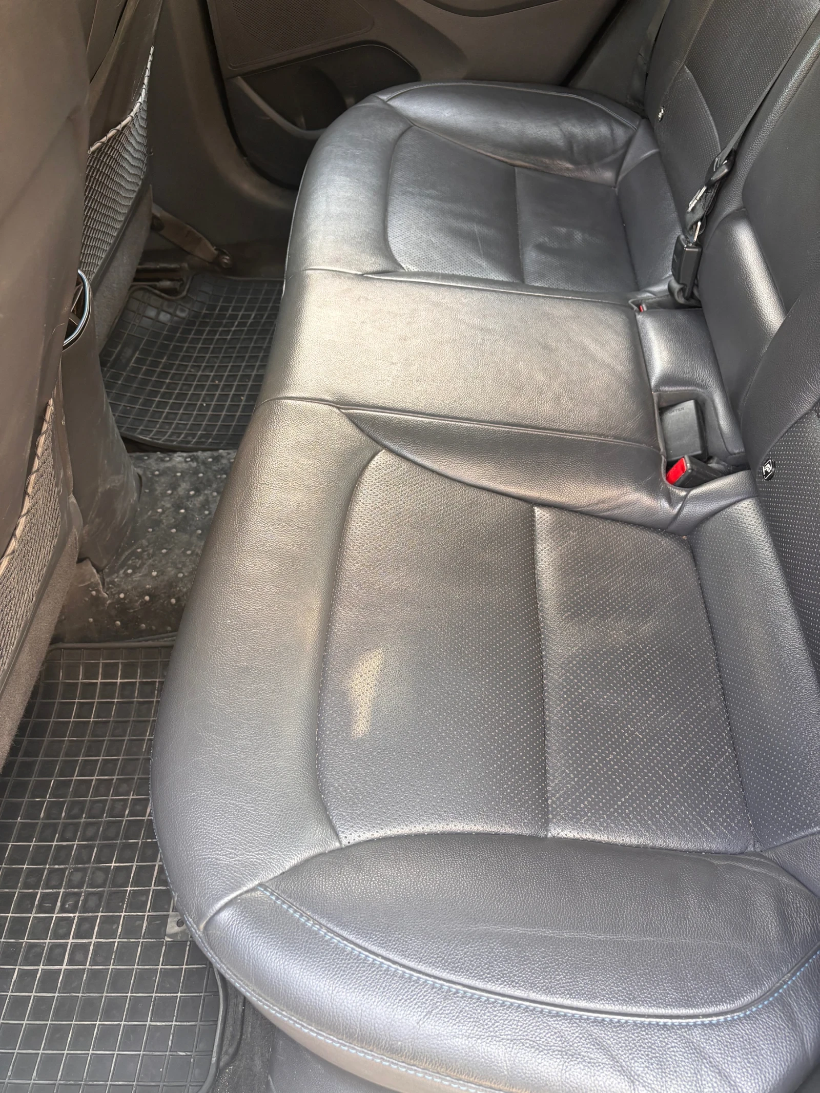 Hyundai Ioniq Premium phev, снимка 4 - Автомобили и джипове - 55771533