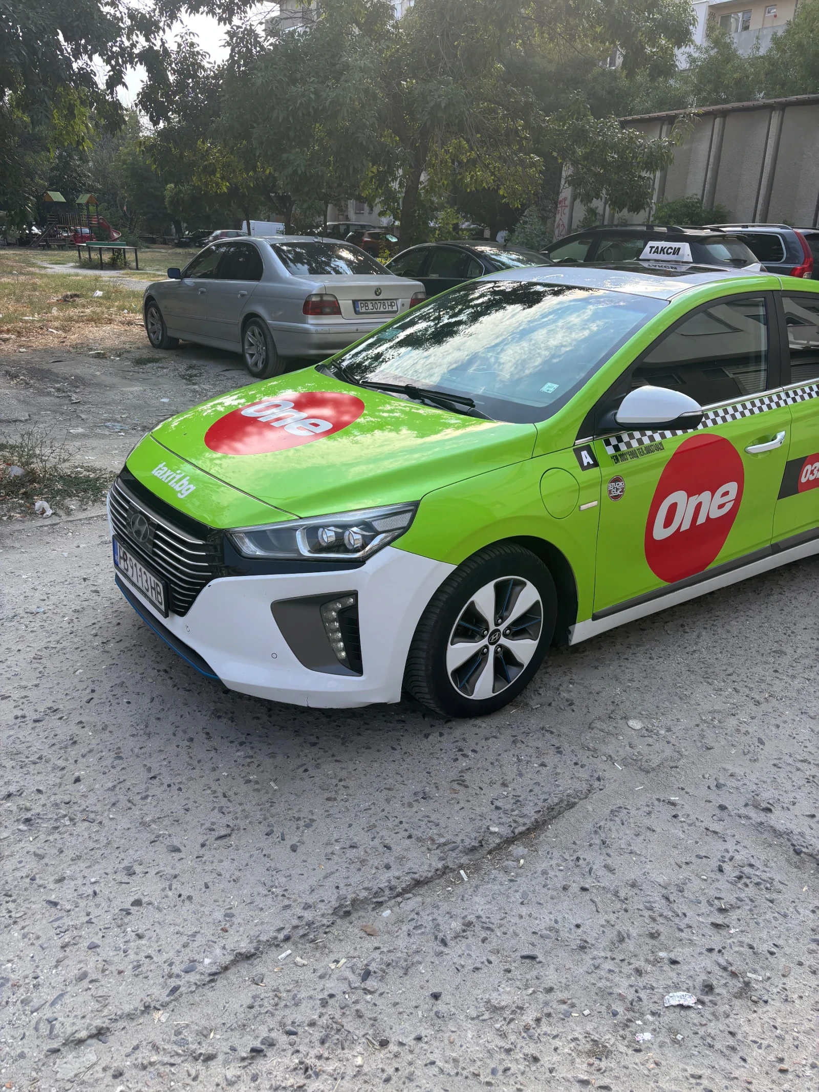 Hyundai Ioniq Premium phev, снимка 3 - Автомобили и джипове - 55771533