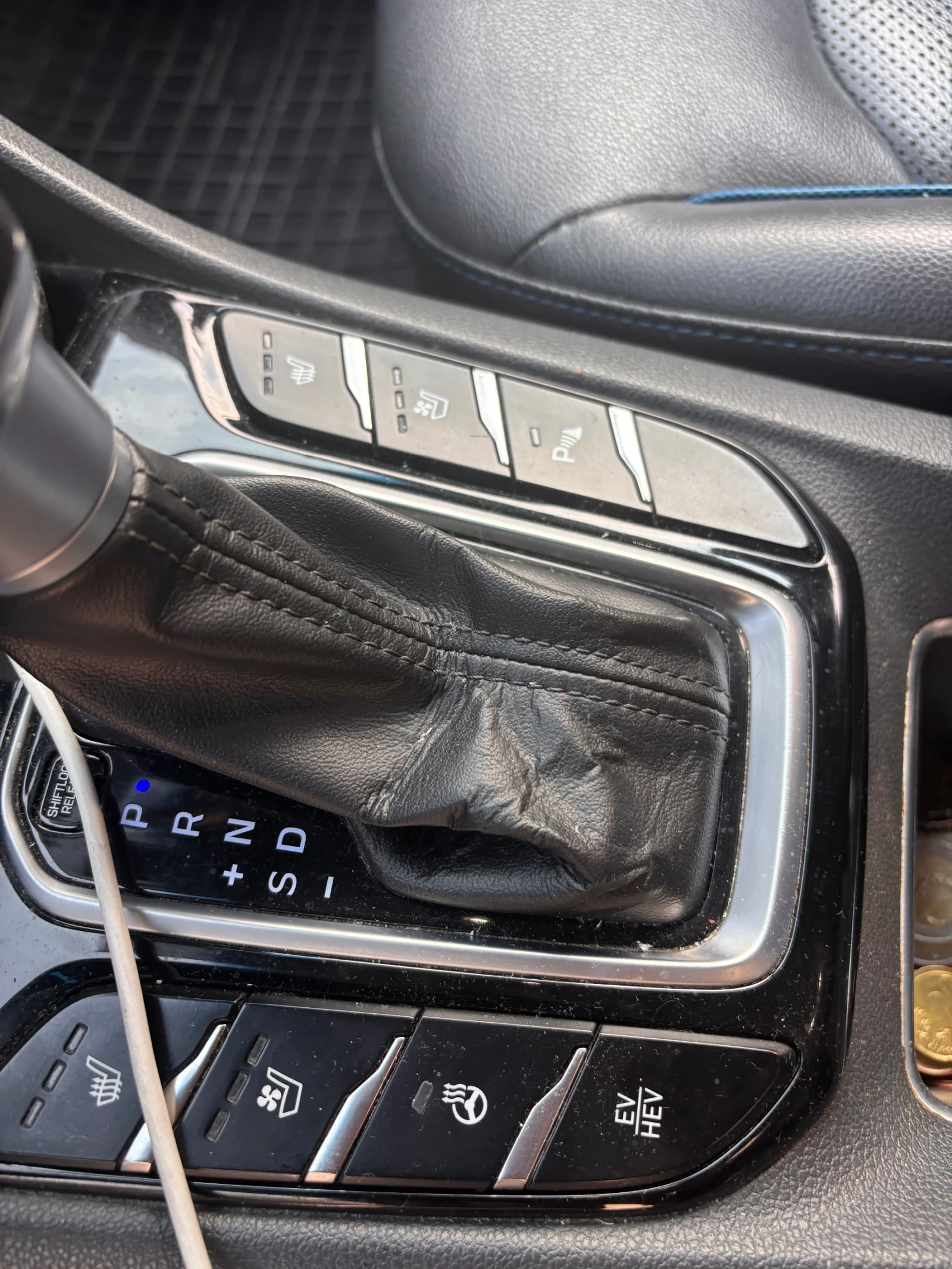 Hyundai Ioniq Premium phev, снимка 6 - Автомобили и джипове - 55771533