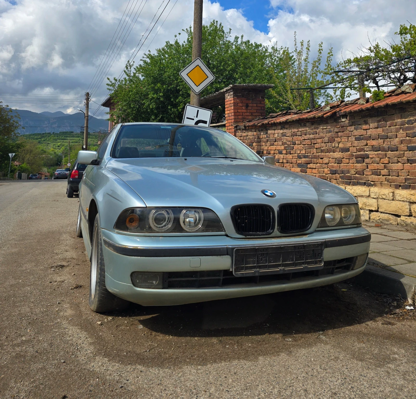 BMW 520, снимка 3 - Автомобили и джипове - 55803957