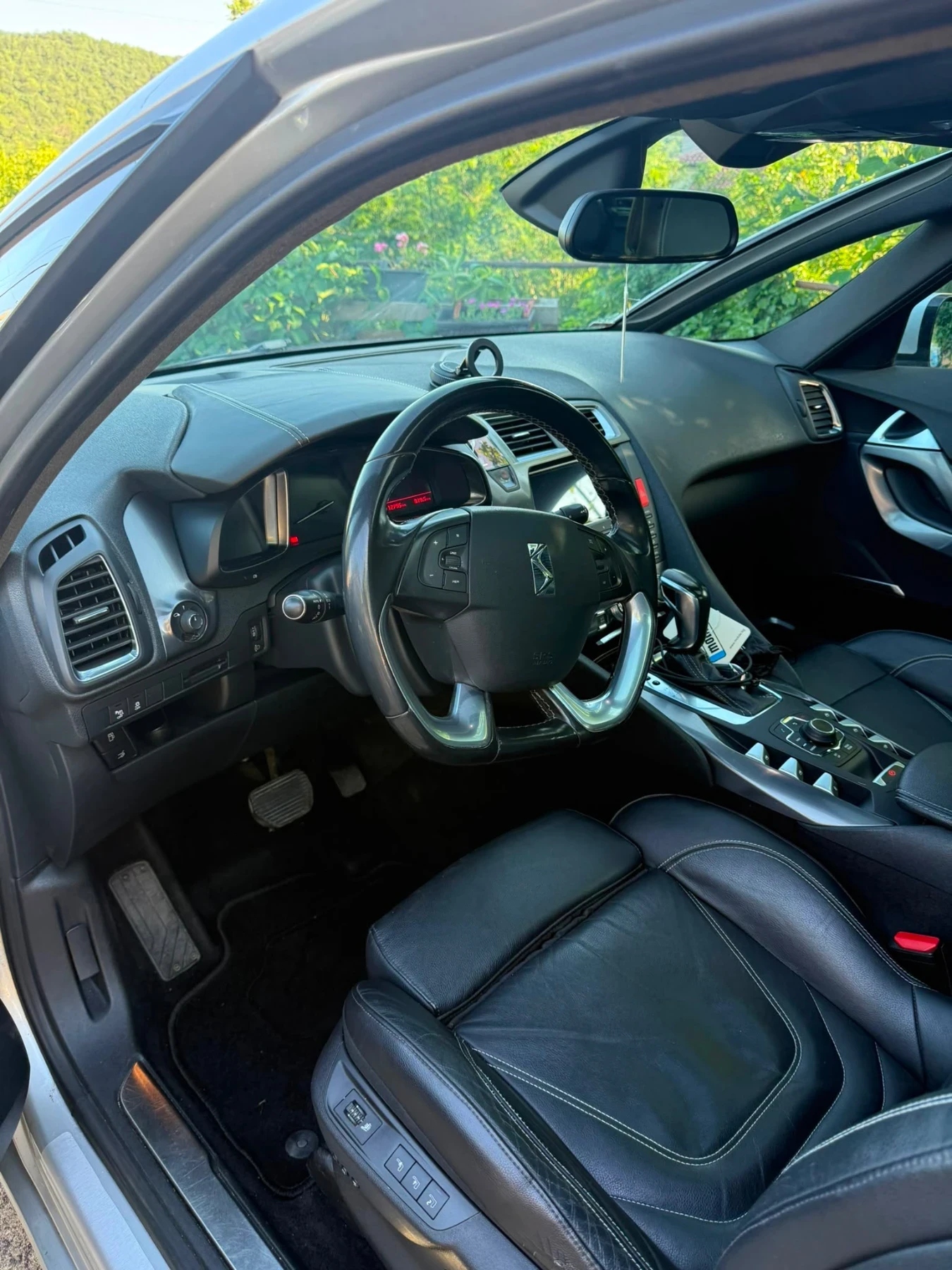 DS DS 5, снимка 5 - Автомобили и джипове - 55984999