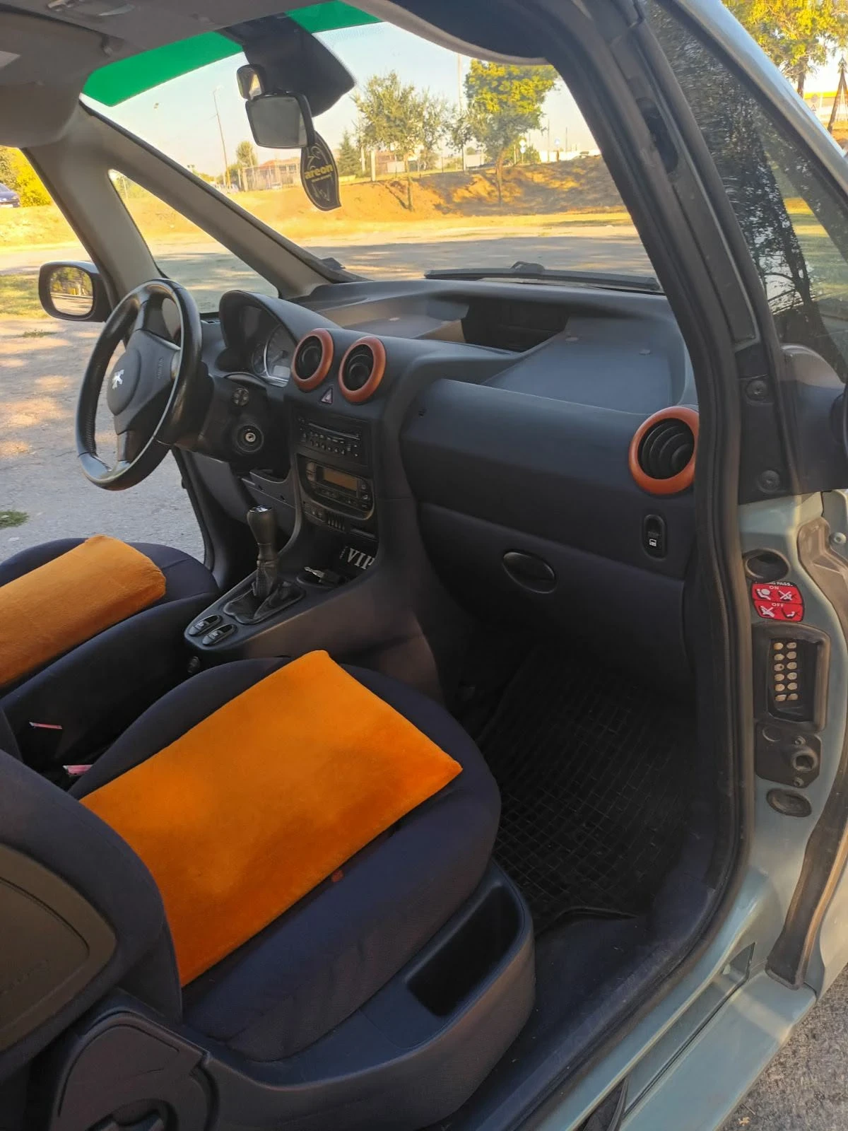 Peugeot 1007 1.4 бензин, снимка 8 - Автомобили и джипове - 56034853