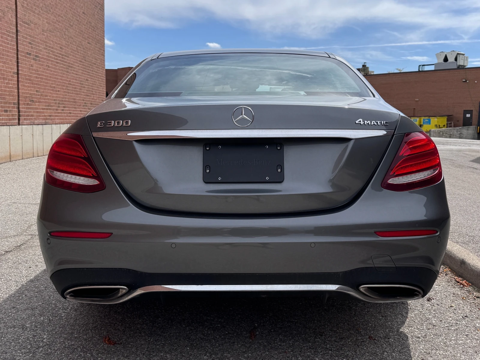 Mercedes-Benz E 300 BURMESTER| ПАМЕТ| АМБИЕНТ| ПАНОРАМА| , снимка 4 - Автомобили и джипове - 56108224