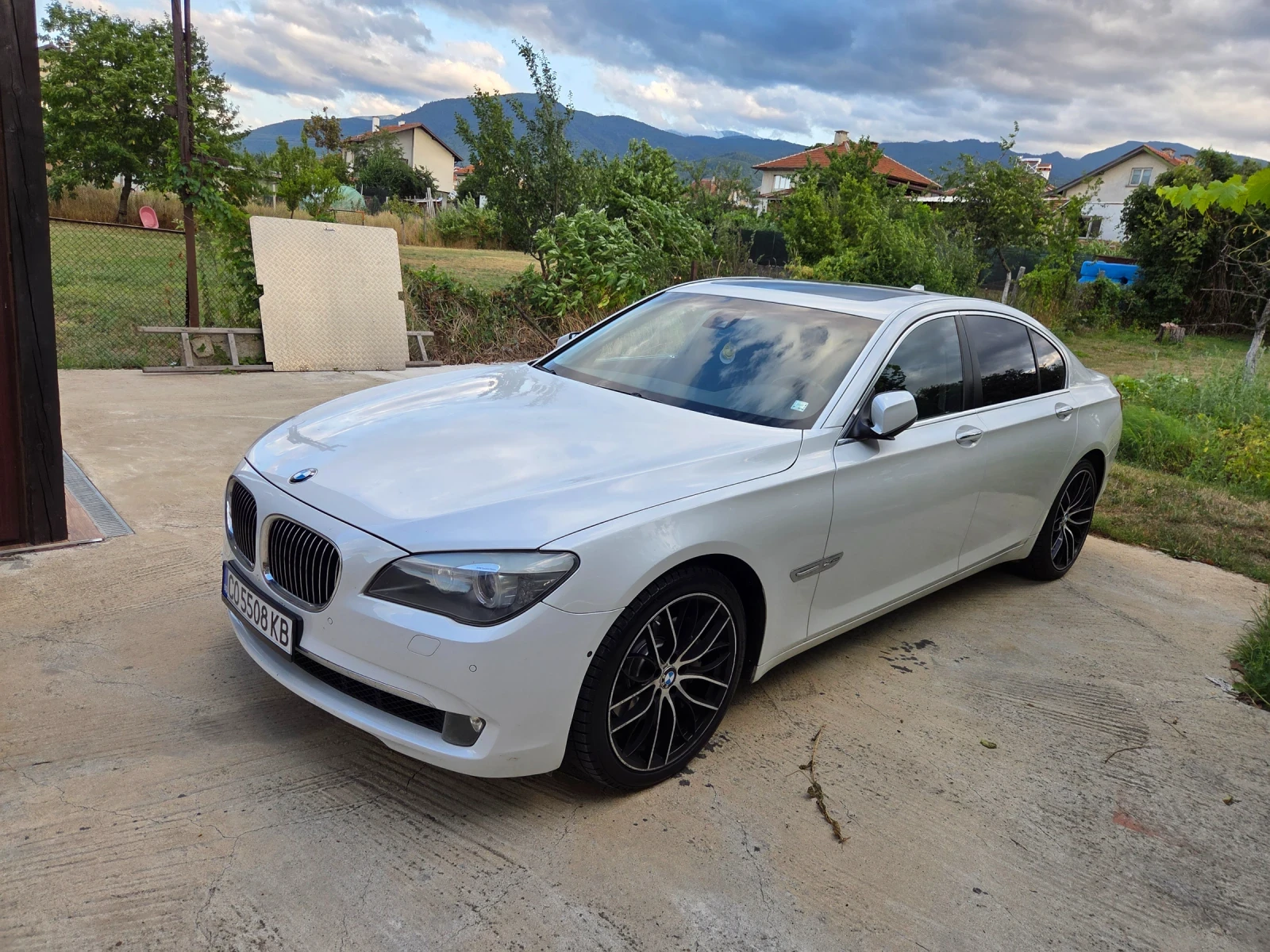 BMW 740