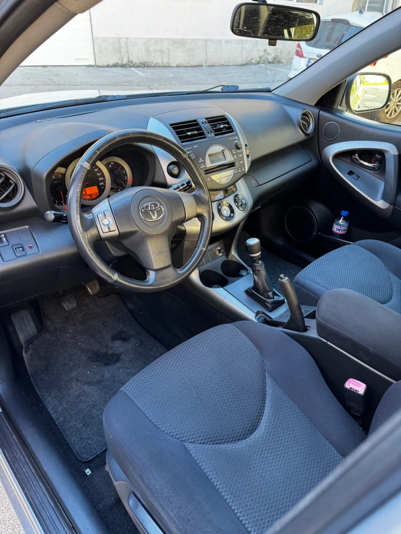 Toyota Rav4 D4D 136 - 4X4, снимка 8 - Автомобили и джипове - 47468489