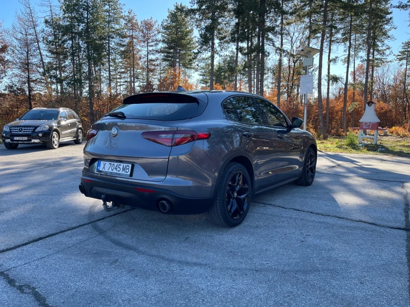 Alfa Romeo Stelvio, снимка 5 - Автомобили и джипове - 48098751