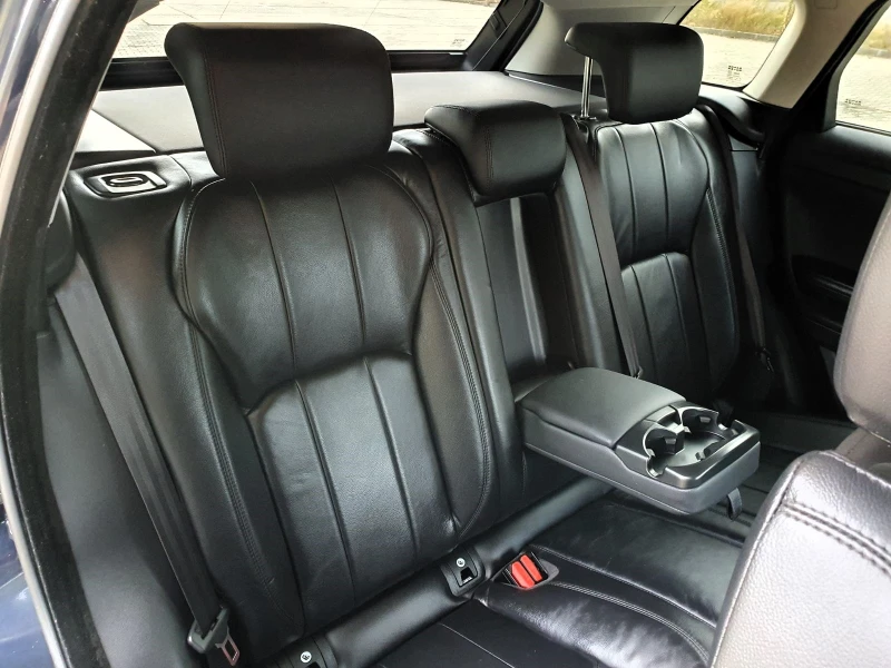 Land Rover Range Rover Evoque 2.0td4/150/4x4/SE, снимка 13 - Автомобили и джипове - 51180995