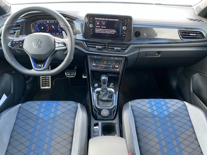 VW T-Roc R/300HP/NAVI/PANO/ACC/KLESS/DIGI/197g, снимка 9 - Автомобили и джипове - 51483918