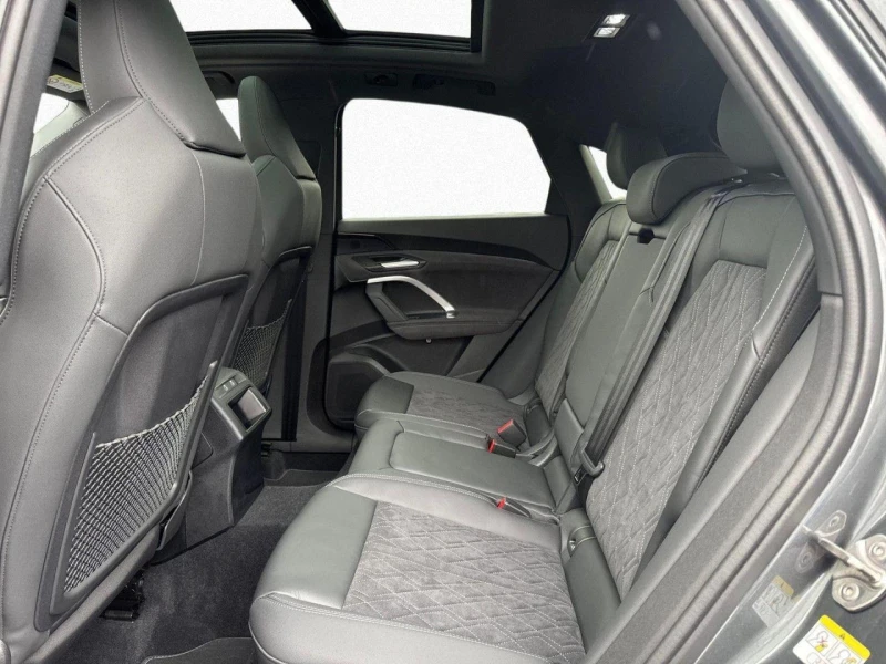 Audi Q5 40TFSI/SPORTBACK/NEW MODEL/PANO/S-LINE/LED/21/, снимка 11 - Автомобили и джипове - 52377851