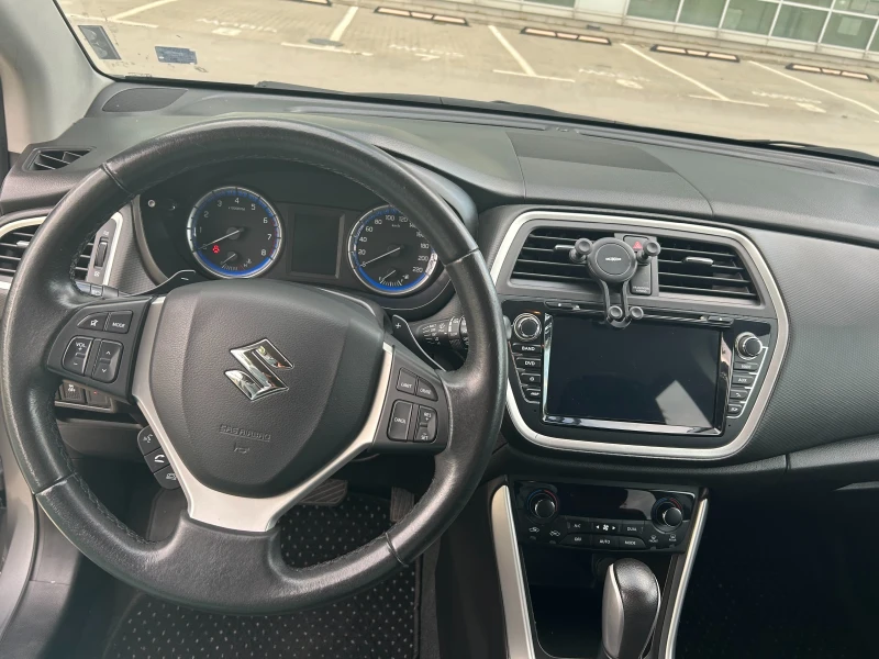 Suzuki SX4 S-Cross, снимка 7 - Автомобили и джипове - 52925953