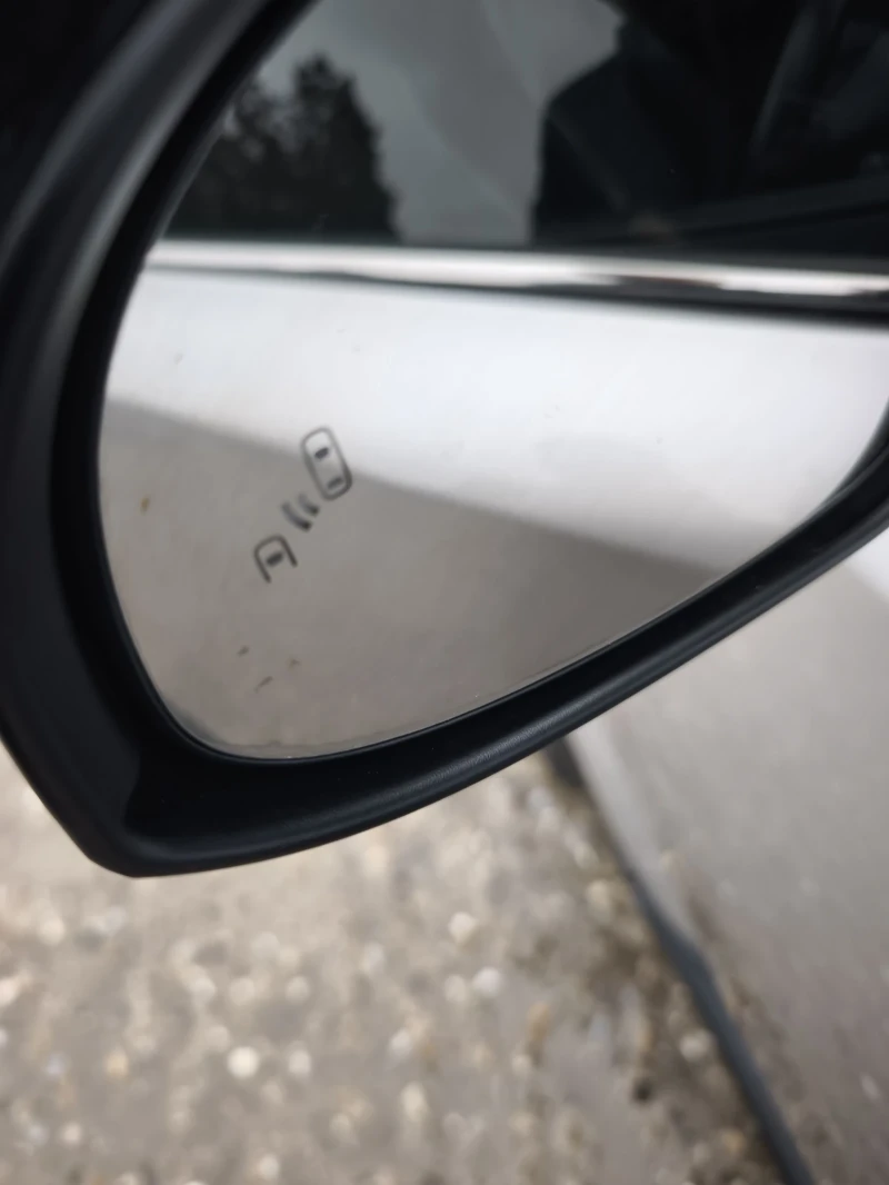 Toyota C-HR 1.8HYBRID LOUNGE FULL SERVICE IN TOYOTA NEW, снимка 17 - Автомобили и джипове - 53372451