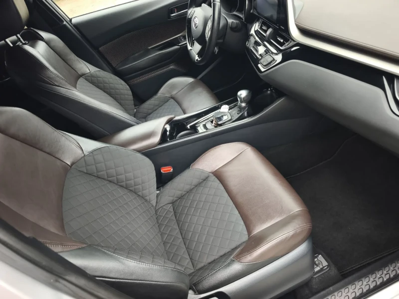 Toyota C-HR 1.8HYBRID LOUNGE FULL SERVICE IN TOYOTA NEW, снимка 11 - Автомобили и джипове - 53372451