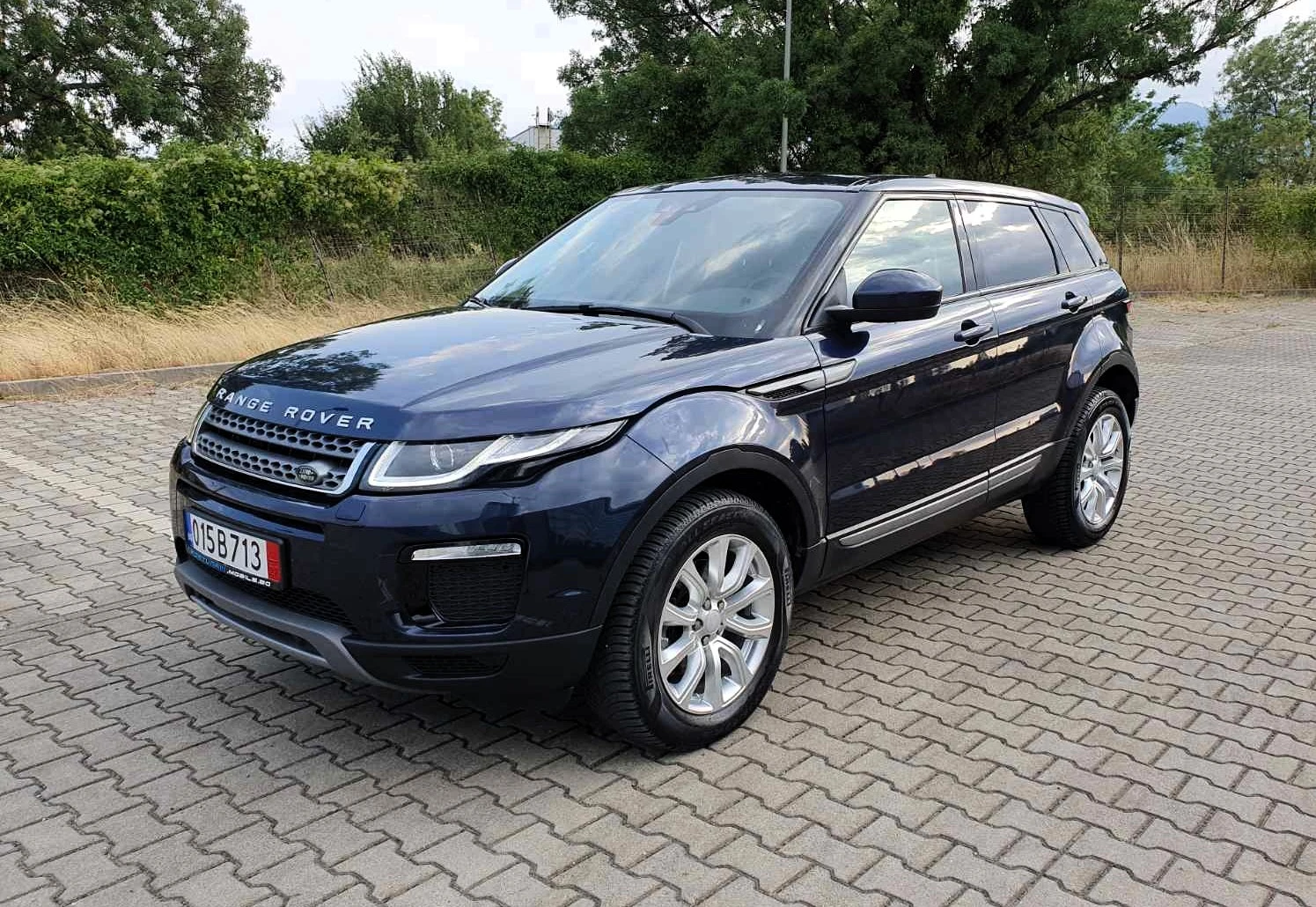 Land Rover Range Rover Evoque 2.0td4/150/4x4/SE, снимка 1