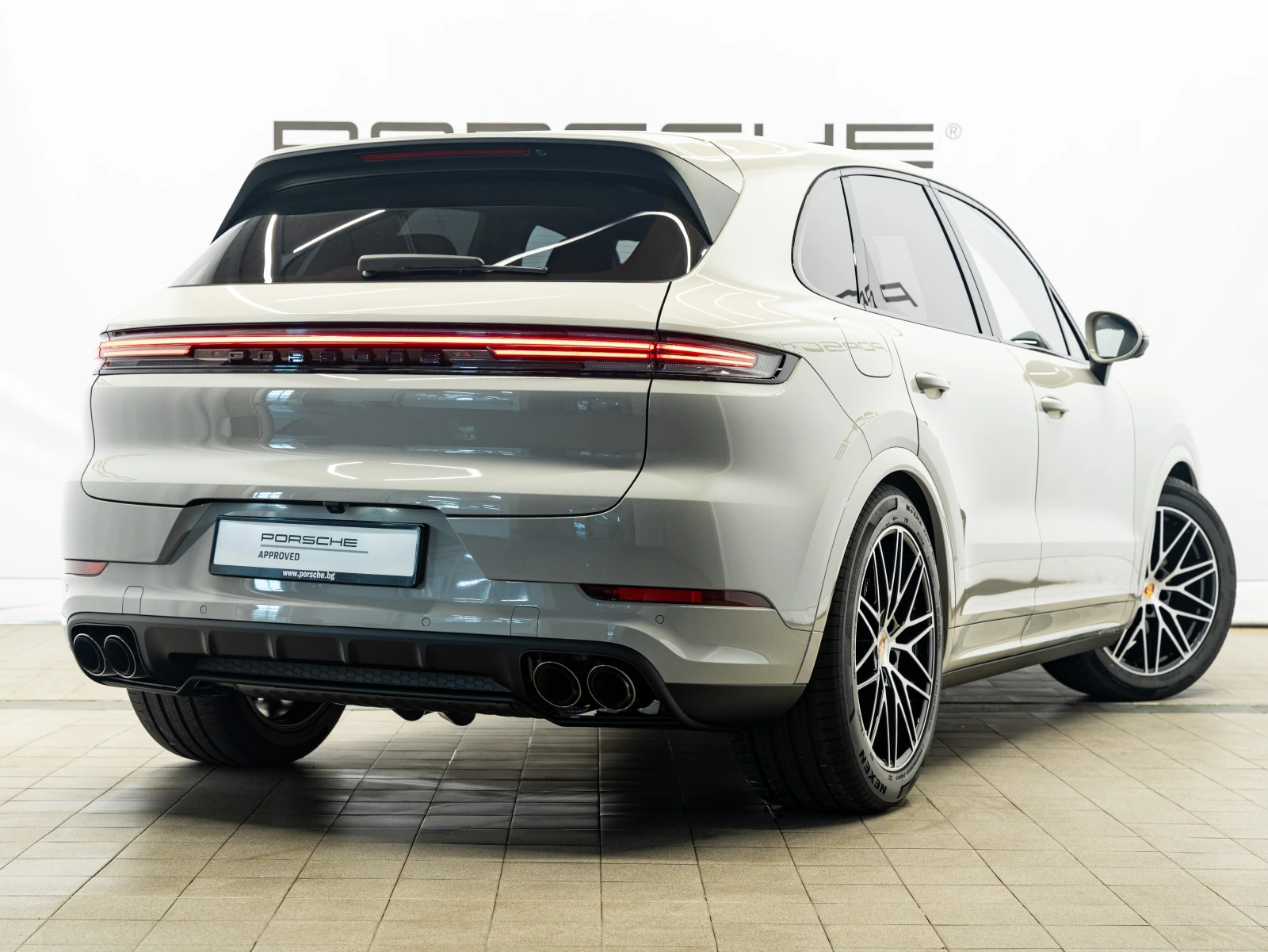 Porsche Cayenne  - изображение 2