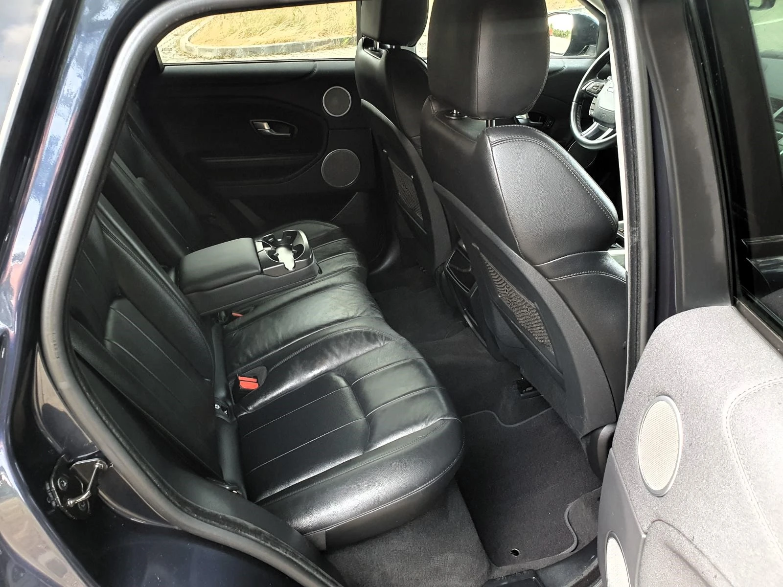 Land Rover Range Rover Evoque 2.0td4/150/4x4/SE | Mobile.bg   12