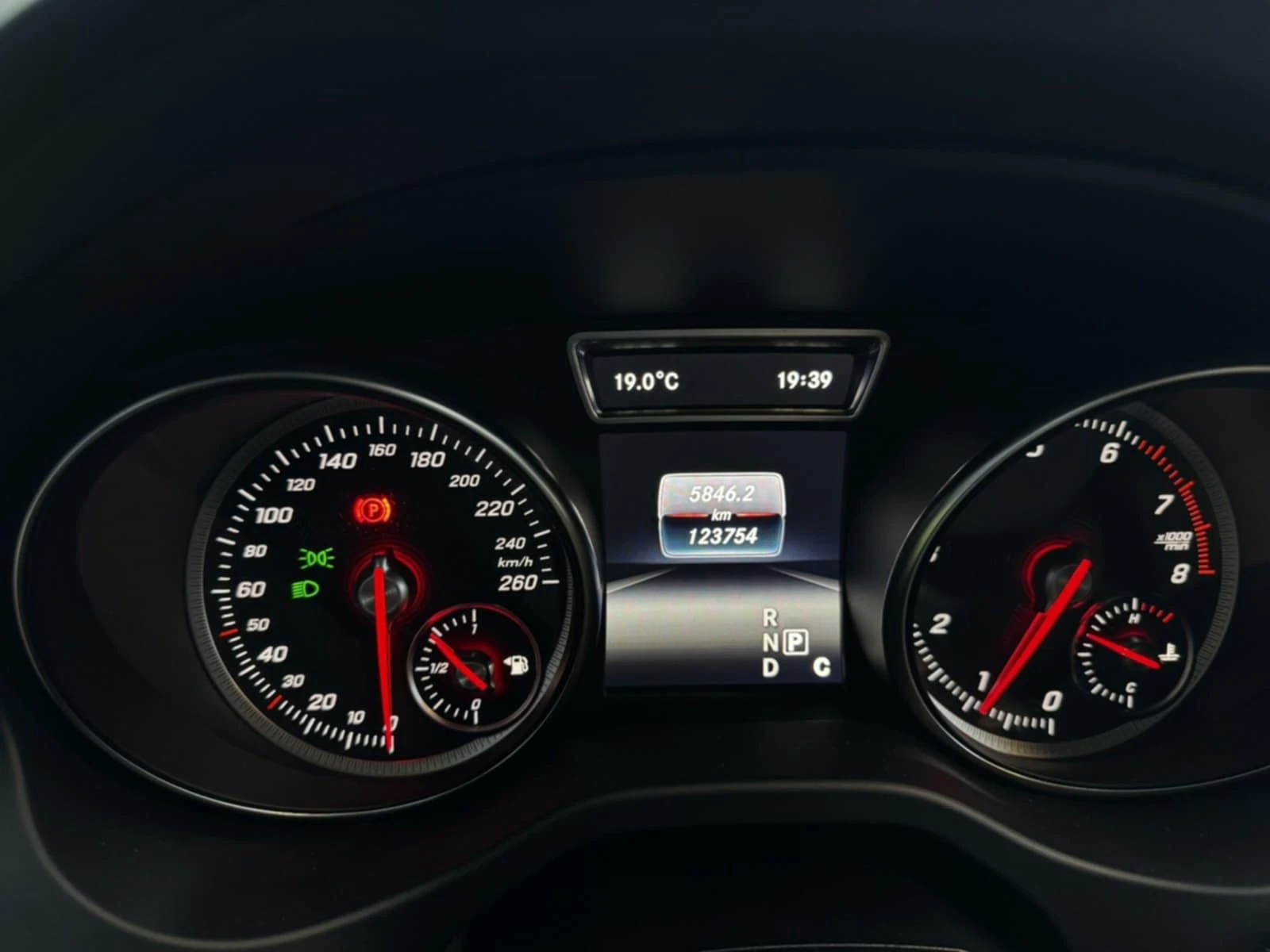 Mercedes-Benz GLA 250 GLA 250 | Mobile.bg   13