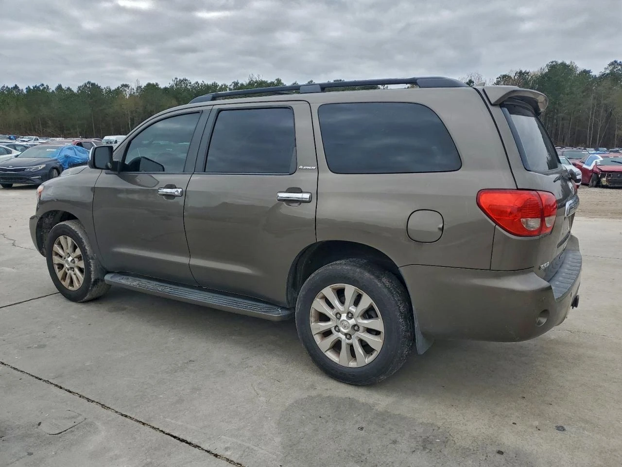 Toyota Sequoia PLATINUM 5, 7 - изображение 3