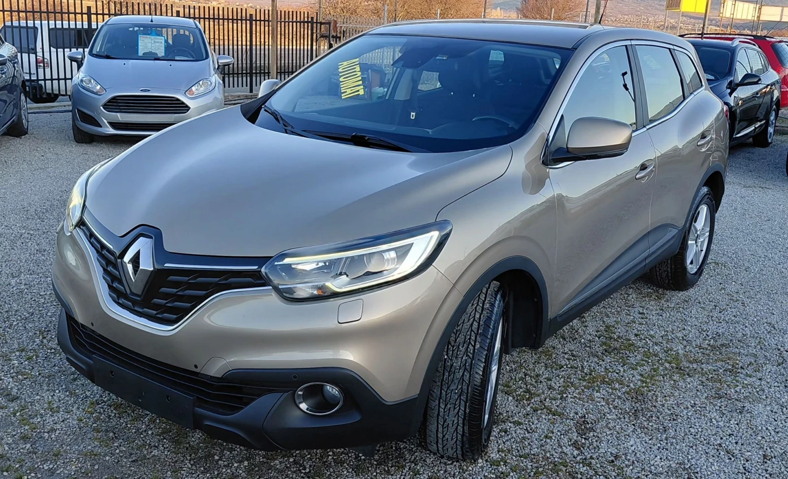 Renault Kadjar 1.2i, AUTOMAT, NAVI, CAMERA, KEYLESS  | Mobile.bg � ����������� 3