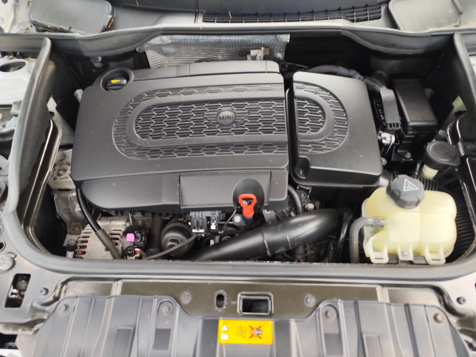 Mini Countryman 1.6D* EURO5B* KLIMATRONIK* , снимка 14 - Автомобили и джипове - 54067038