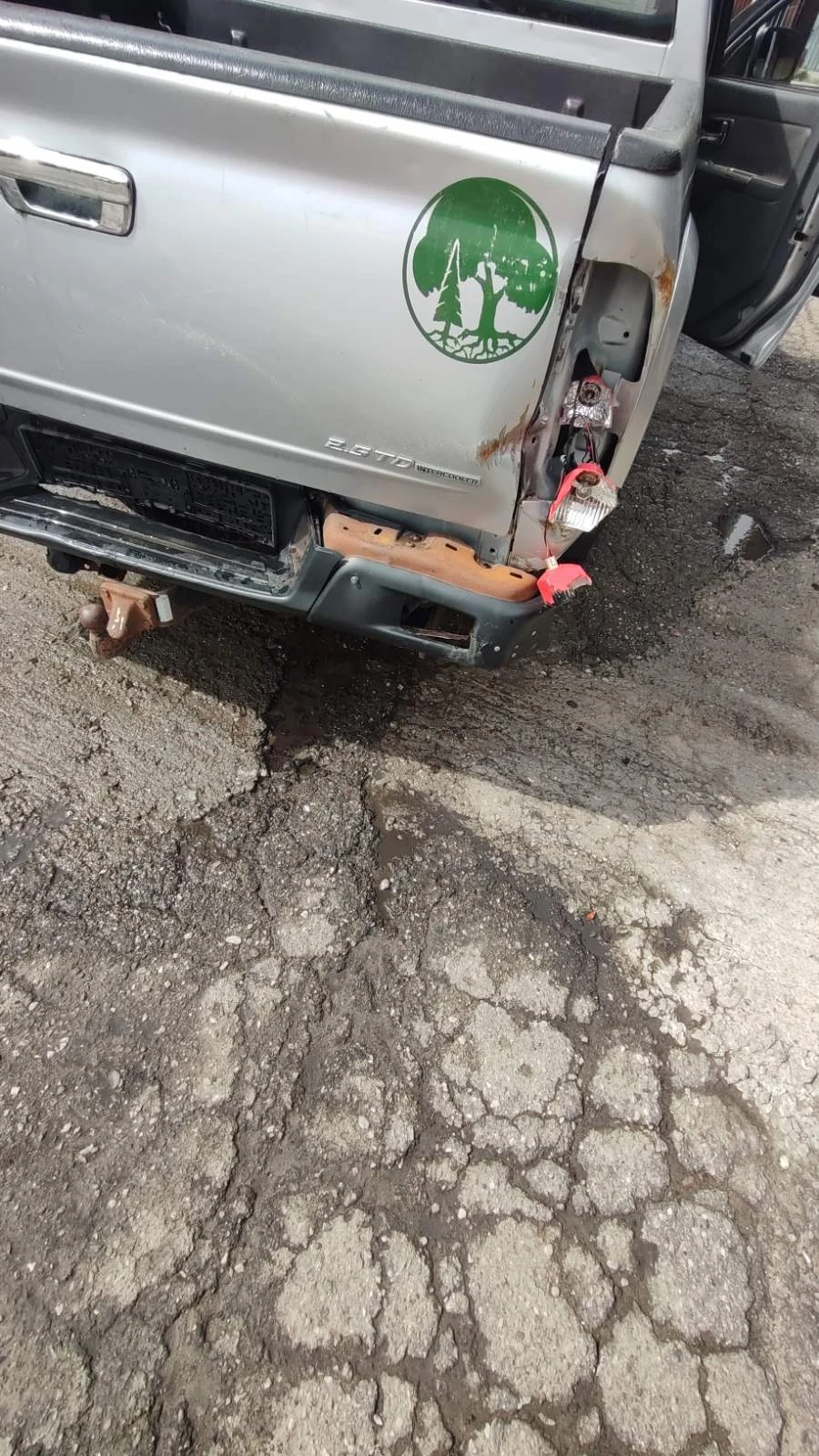 Isuzu D-max, снимка 4 - Автомобили и джипове - 54191672