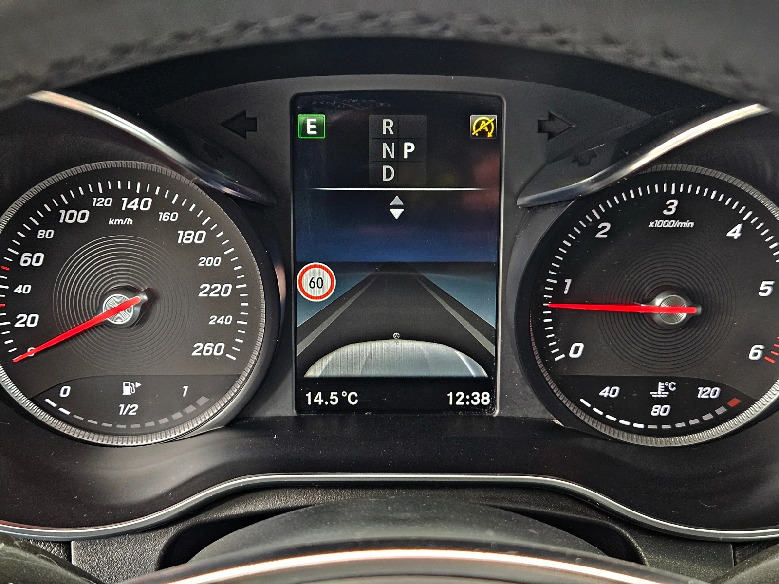 Mercedes-Benz GLC 250 AMG/PANO/360CAMERA/�������/AMBIENT/AIRMATIC/LIZING | Mobile.bg � ����������� 9