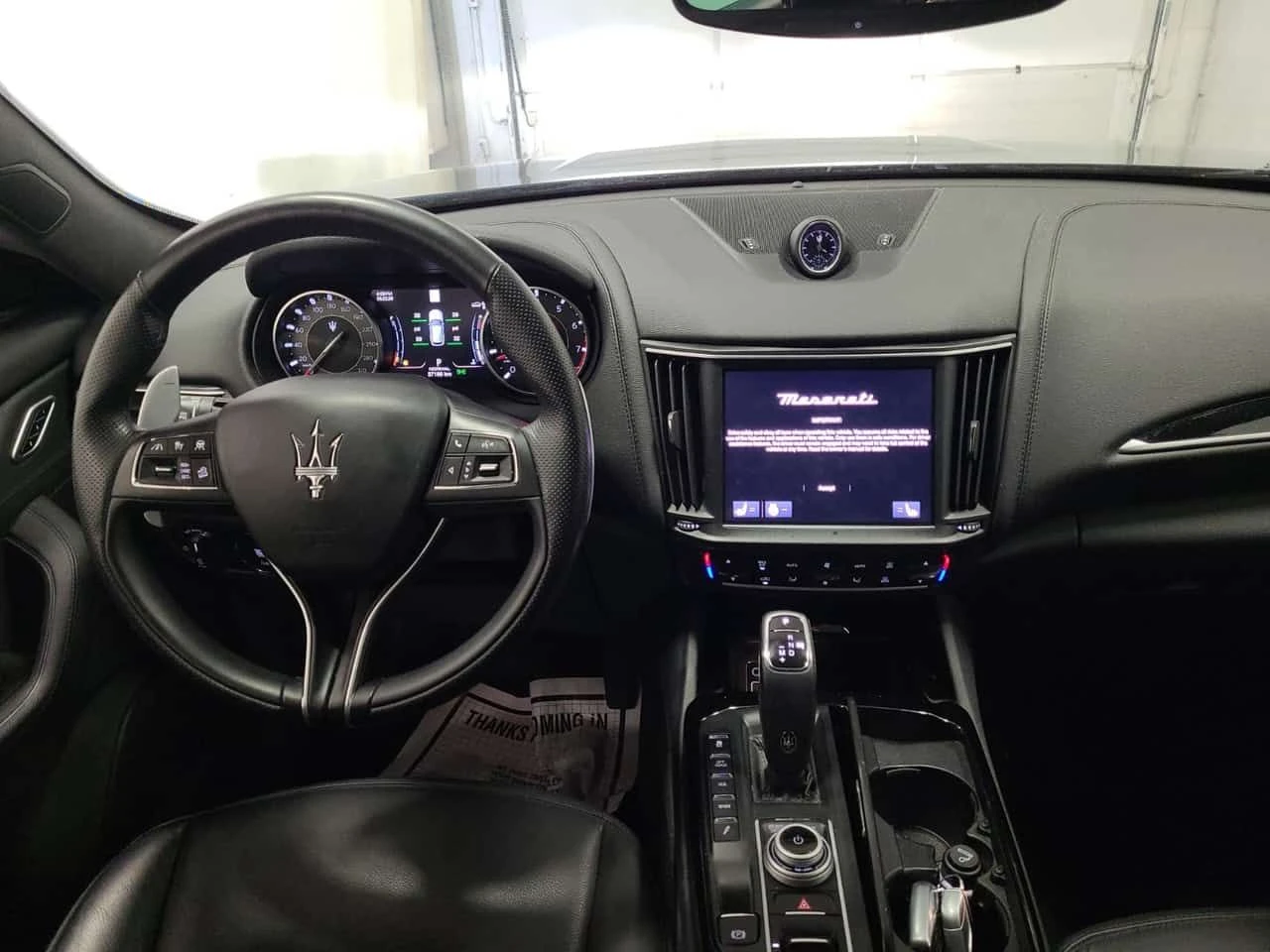 Maserati Levante GT| ОБДУХВАНЕ| ПАНО| 360| 2 КЛЮЧА| , снимка 10 - Автомобили и джипове - 54766157