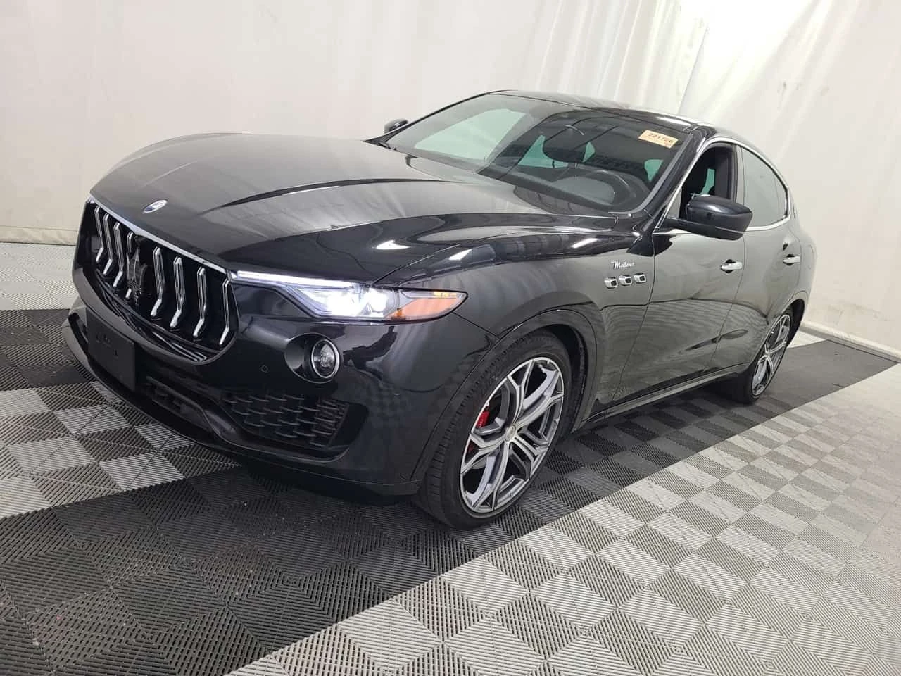 Maserati Levante GT| ОБДУХВАНЕ| ПАНО| 360| 2 КЛЮЧА| 