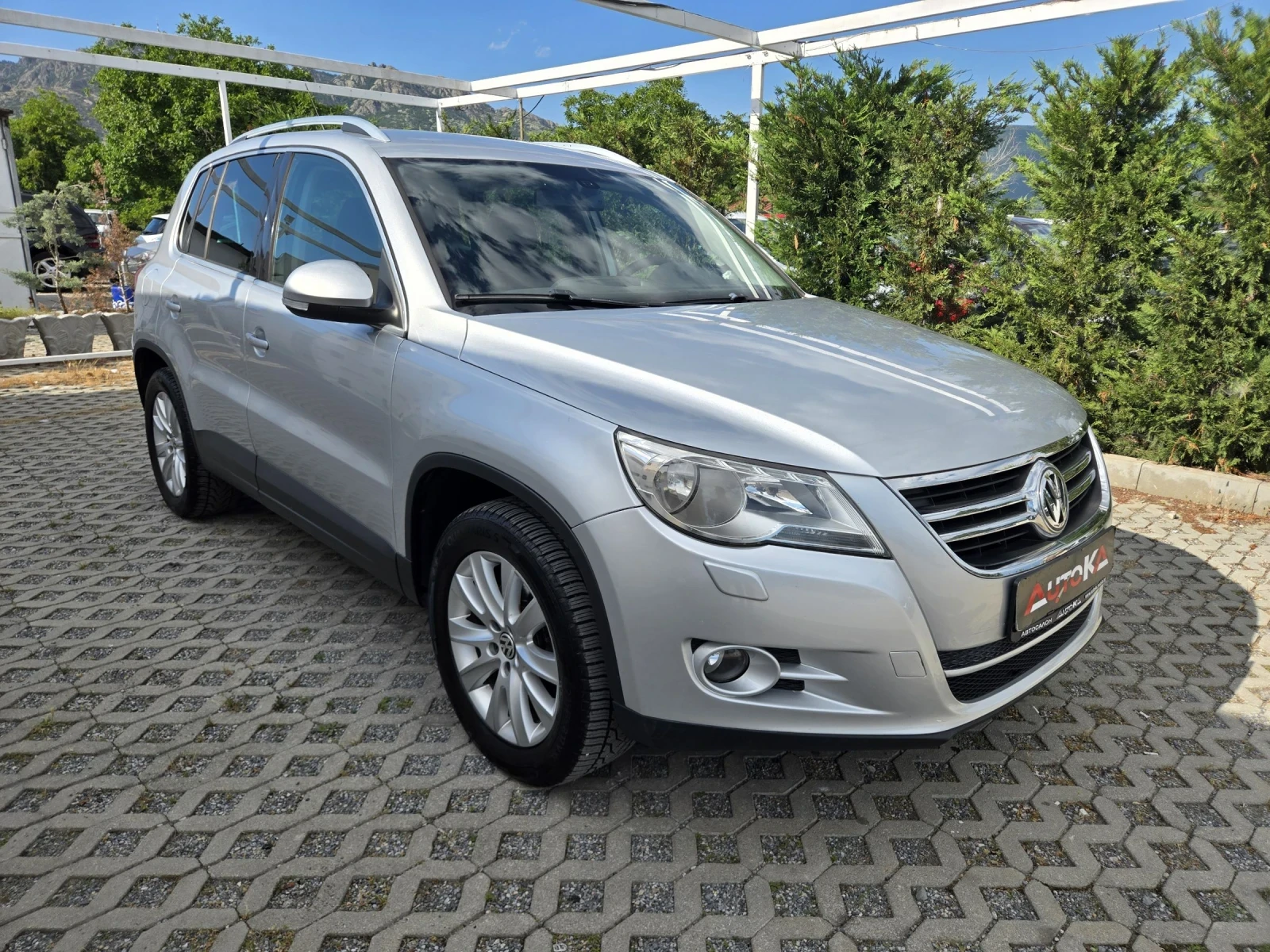 VW Tiguan 2.0TDI-140кс= 6ск= 4х4= АВТОПИЛОТ, снимка 2 - Автомобили и джипове - 54933475