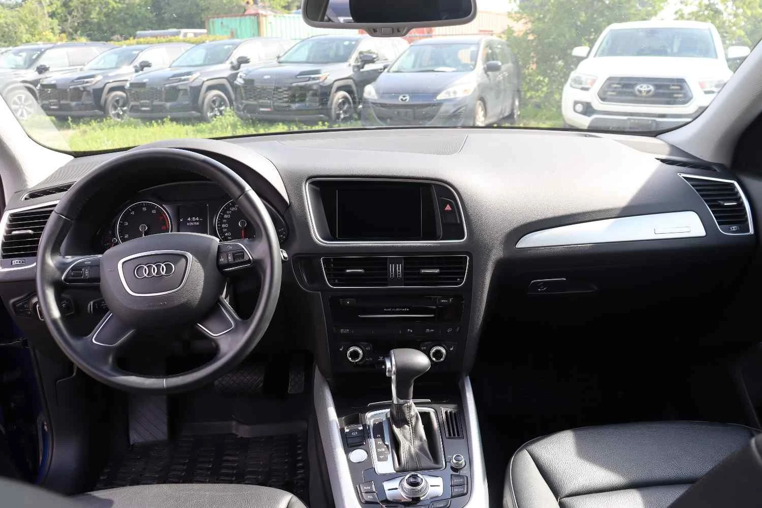 Audi Q5 2.0T Progressiv/Keyless/ПАНОРАМА/CARFAX, снимка 9 - Автомобили и джипове - 55200913
