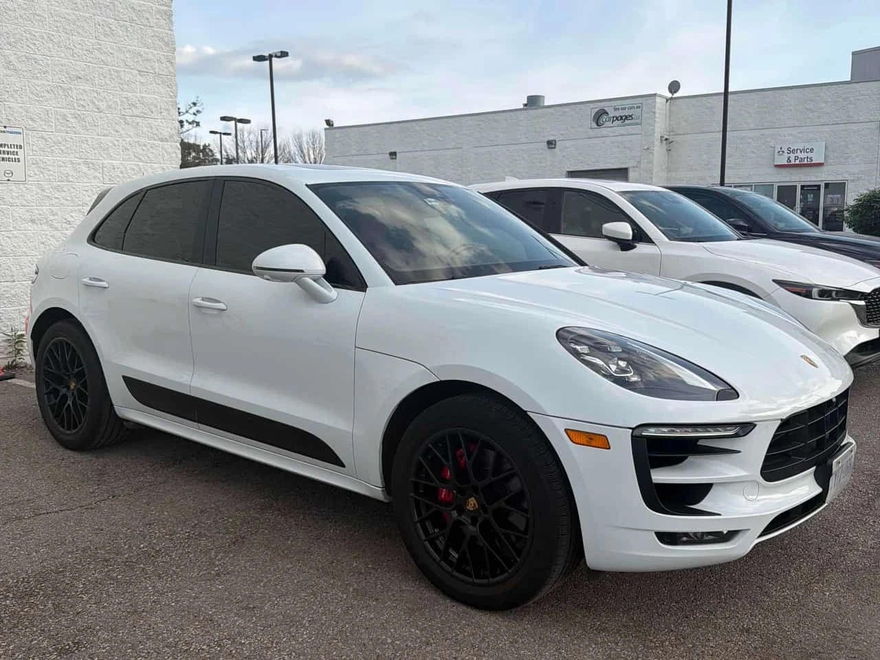 Porsche Macan * GTS * АВТОКРЕДИТ БЕЗ ПЪРВОНАЧАЛНА ВНОСКА* , снимка 3 - Автомобили и джипове - 55215836