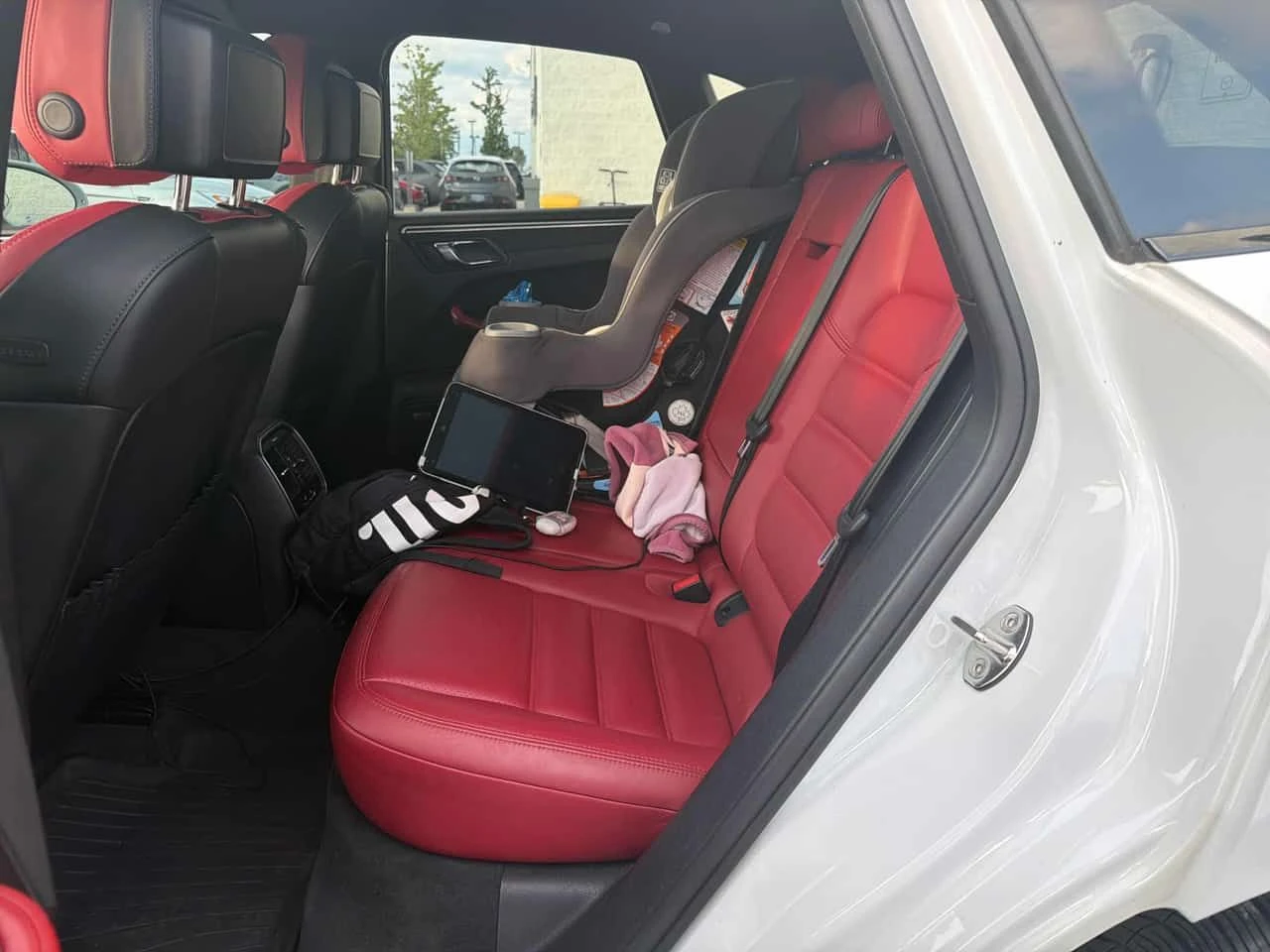 Porsche Macan * GTS * АВТОКРЕДИТ БЕЗ ПЪРВОНАЧАЛНА ВНОСКА* , снимка 11 - Автомобили и джипове - 55215836