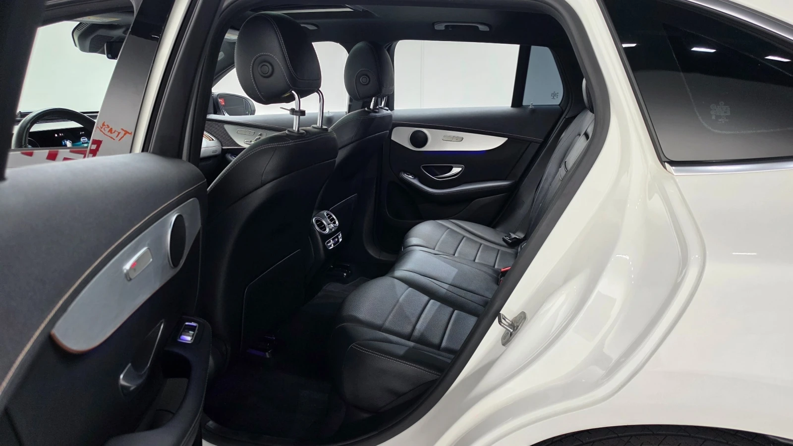 Mercedes-Benz EQC 400 4Matic, снимка 14 - Автомобили и джипове - 56014772