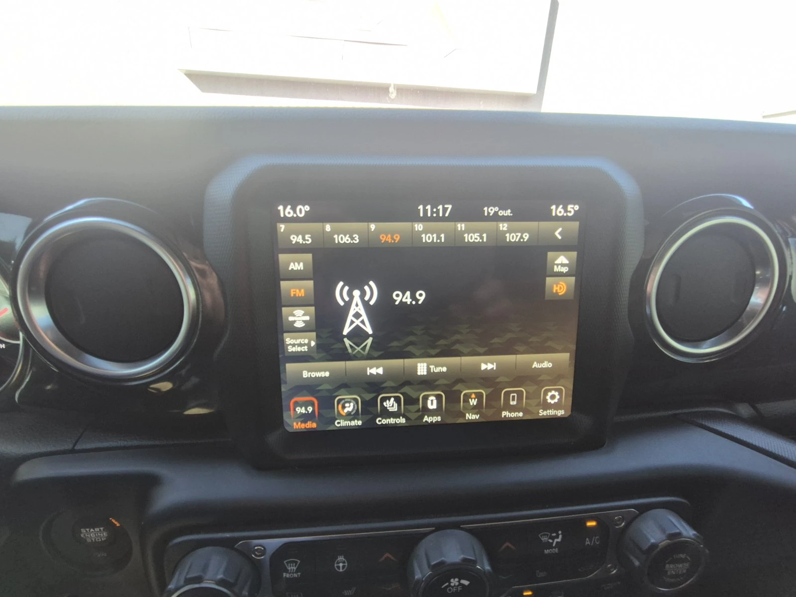 Jeep Wrangler 392 Rubicon 6.4 V8 | Mobile.bg � ����������� 15