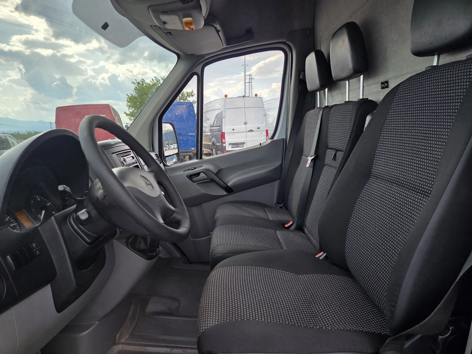 Mercedes-Benz Sprinter 318 CDI, Климатик - изображение 9