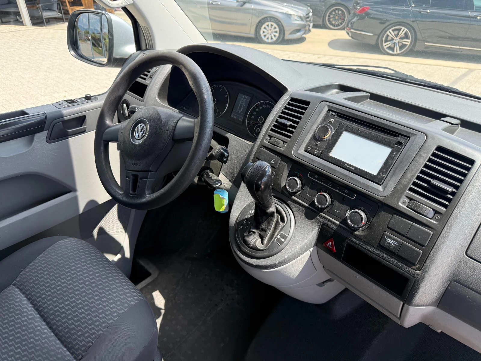 VW Transporter 2.0TDI Товаропътнически 5-местен Long Клима , снимка 12 - Бусове и автобуси - 54960299