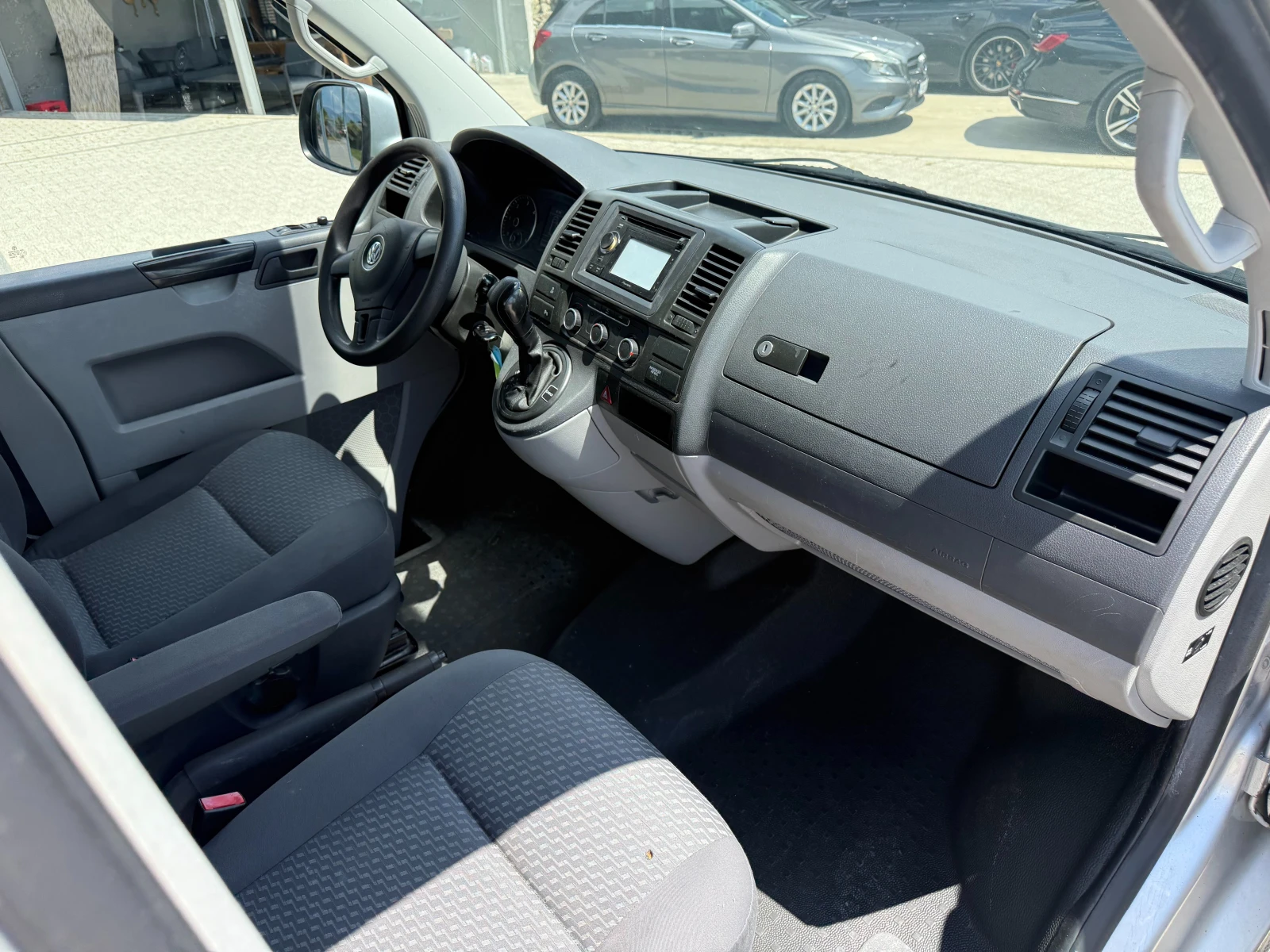 VW Transporter 2.0TDI Товаропътнически 5-местен Long Клима , снимка 11 - Бусове и автобуси - 54960299