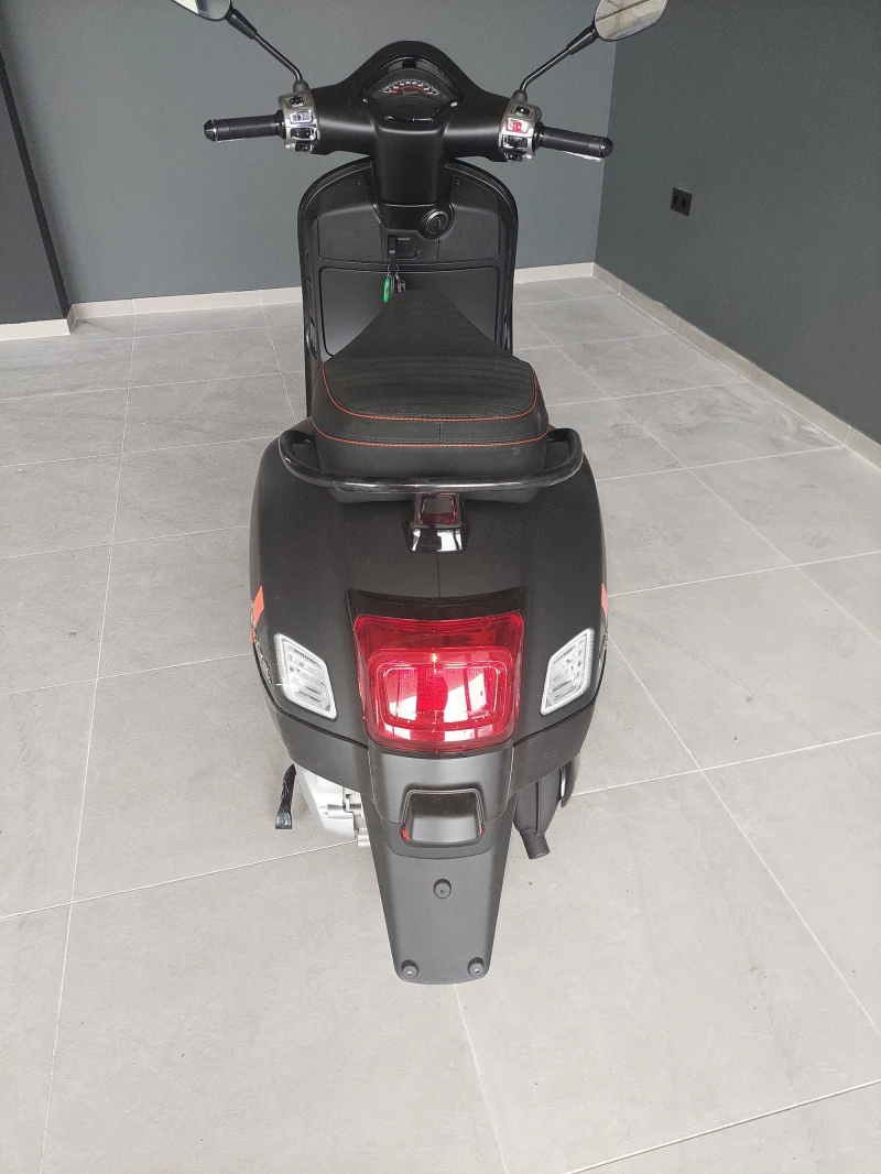 Vespa GTS Sport, снимка 3 - Мотоциклети и мототехника - 49854698