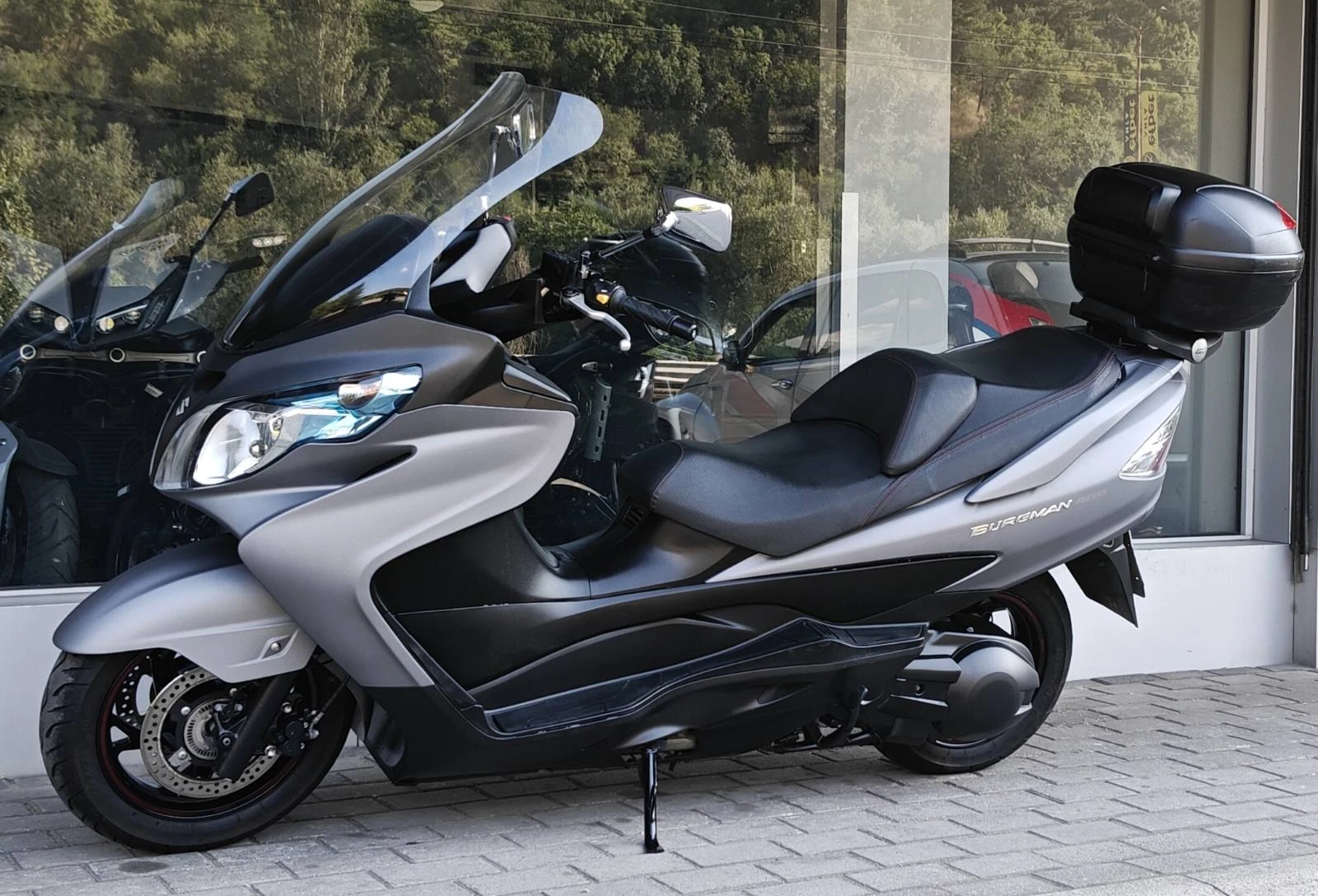 Suzuki Burgman 400 ABS - изображение 2