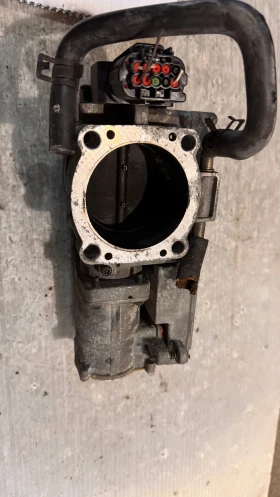 Дроселова Клапа за Jaguar X-type - XR8F-9F995-AF  / XR8U-AM / 030842-B / XR8F-9E928-AE, снимка 2 - Части - 52841570