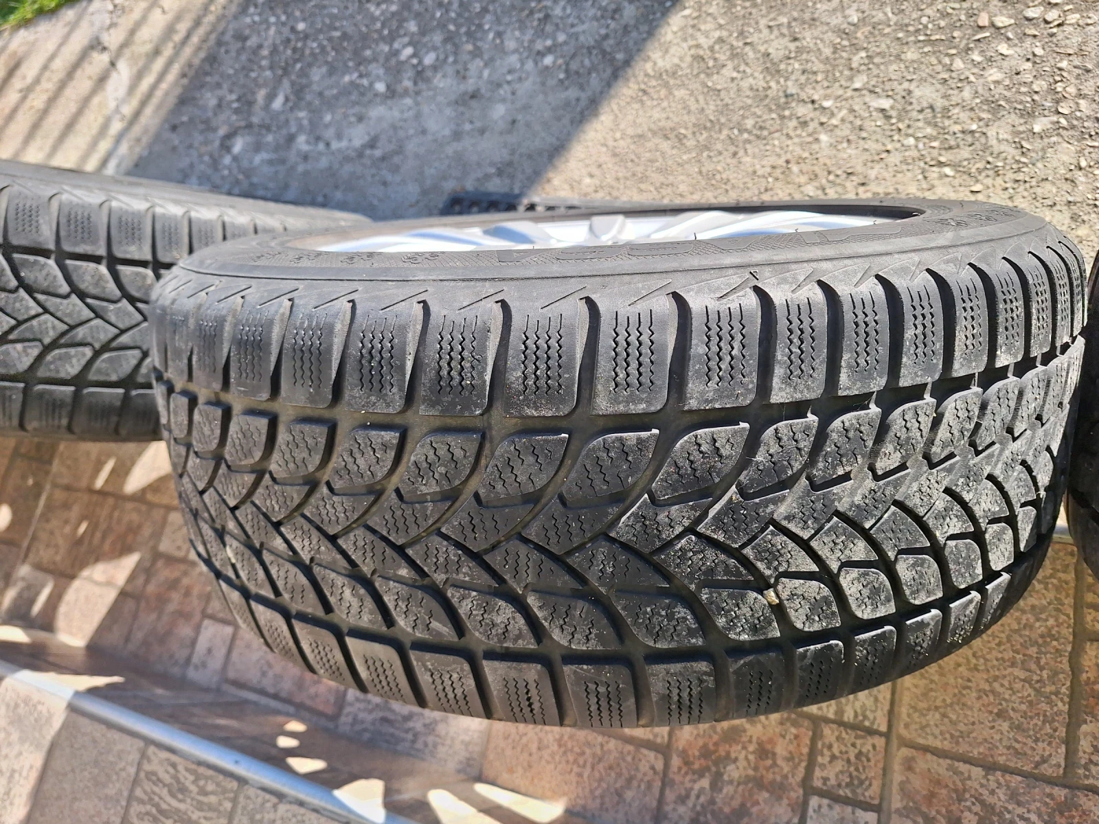 ���� � ������ 225/55R16 | Mobile.bg � ����������� 4
