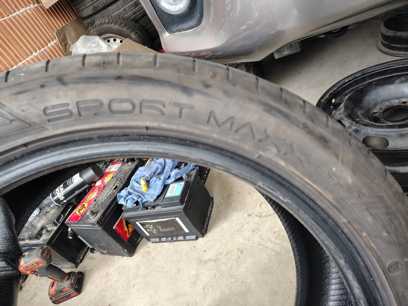 Гуми Летни 245/45R19, снимка 4 - Гуми и джанти - 55842129