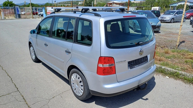 VW Touran 1.6 БЕНЗИН ГАЗ 102 к.с., снимка 3 - Автомобили и джипове - 45839142