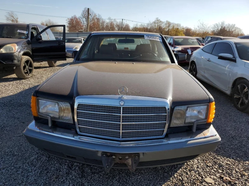 Mercedes-Benz 560 SEL, снимка 5 - Автомобили и джипове - 48402427