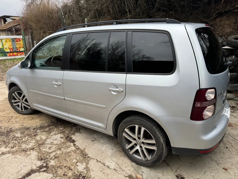 VW Touran, снимка 2 - Автомобили и джипове - 48402961