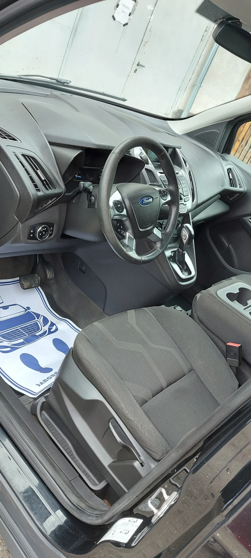 Ford Connect, снимка 9 - Автомобили и джипове - 52251331